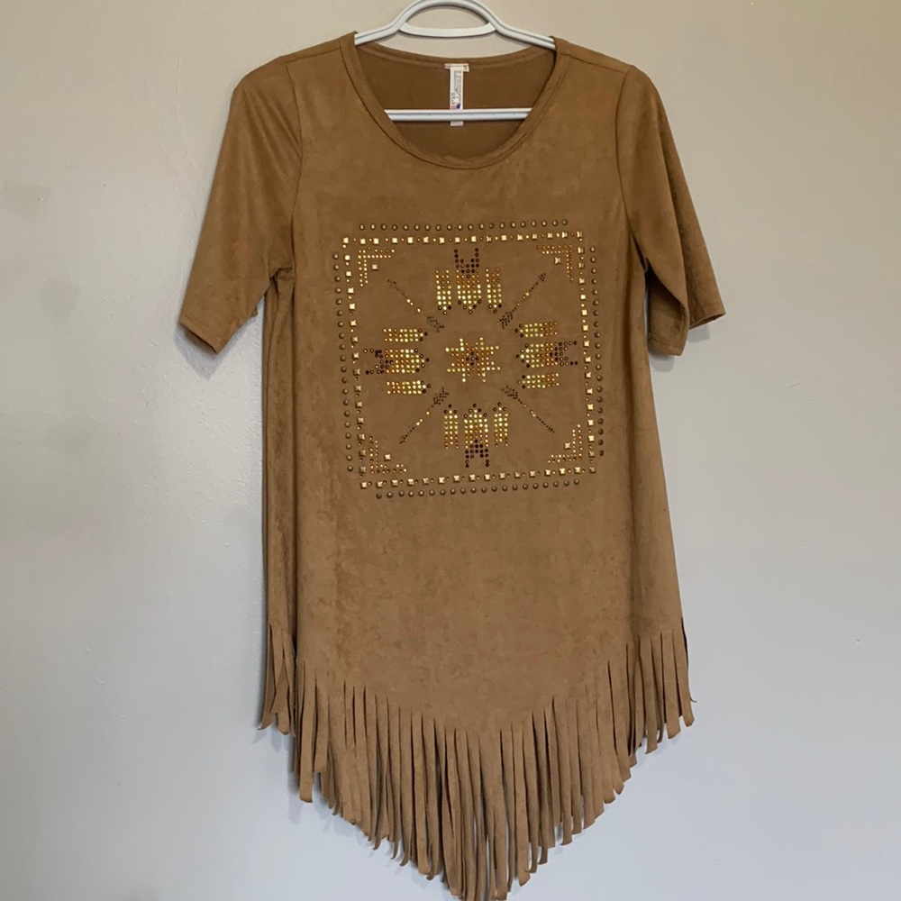 Gorgeous western inspired fringe shirt!